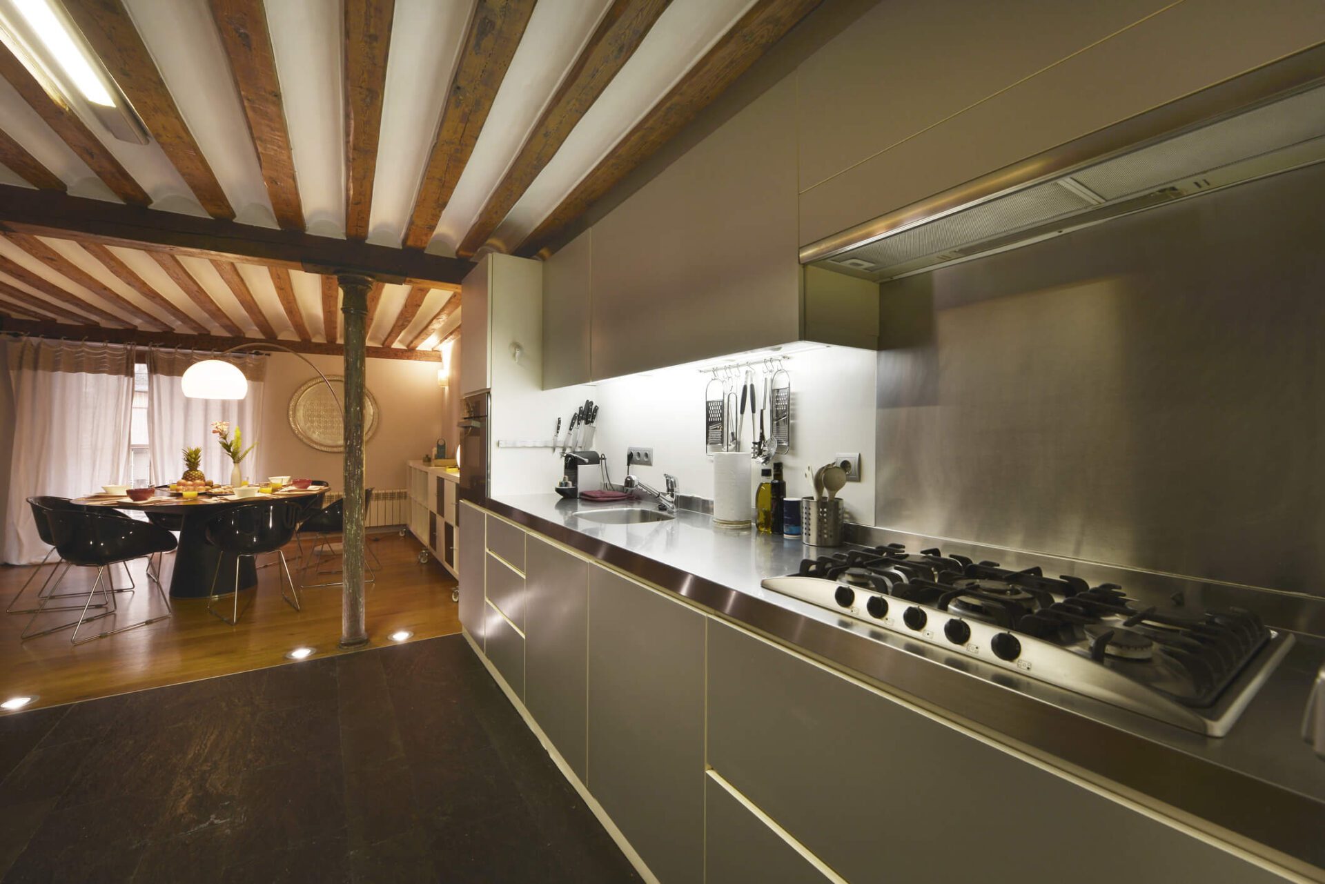 5 Creative Ways to Incorporate Stainless Steel into Your Home Design
